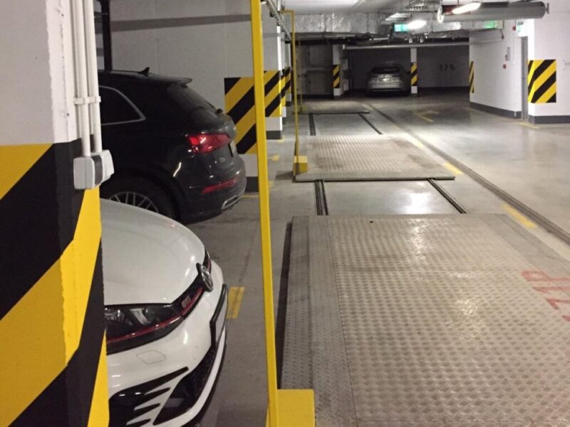 Parking podziemny z zastosowaniem palet poprzecznie przesuwnych NK6501 i podłużnie przesuwnych NK6401