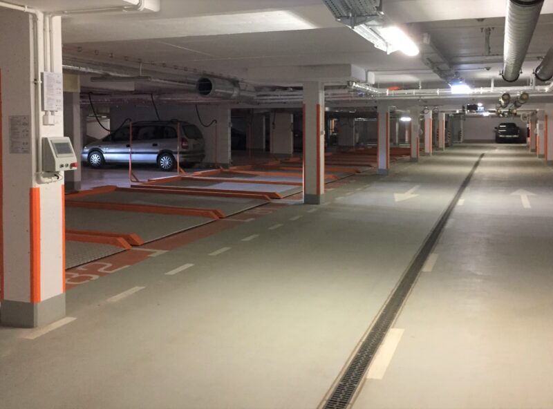 Parking z zastosowaniem palet poprzecznie przesuwnych NK6501