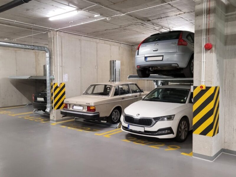 Podnośnik samochodowy typu NKM2 wraz z zastosowaniem platform NKPXL
