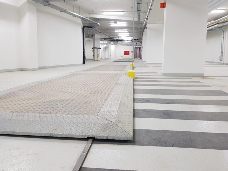 Parking podziemny z zastosowaniem palet poprzecznie przesuwnych NK6501 oraz podłużnie przesuwnych NK6401